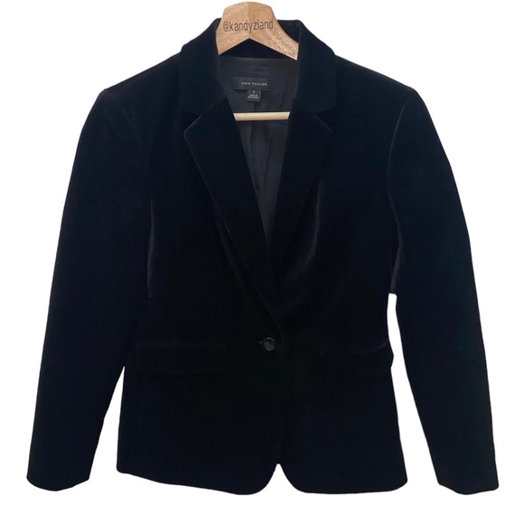 Ann Taylor Jackets & Blazers - ANN TAYLOR Black Velvet Women’s Blazer Jacket